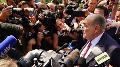 Rudy Giuliani surrenders at Georgia jail, arrested on election charges😲😳