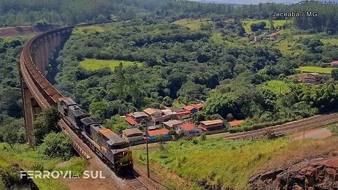 Viaduto na Ferrovia do Aço em Jeceaba MG