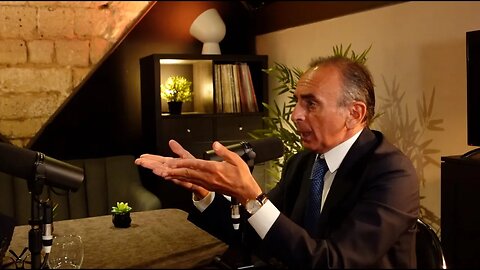 Éric Zemmour sur l’interdiction de l’abaya dans les écoles en France - Épisode complet à venir