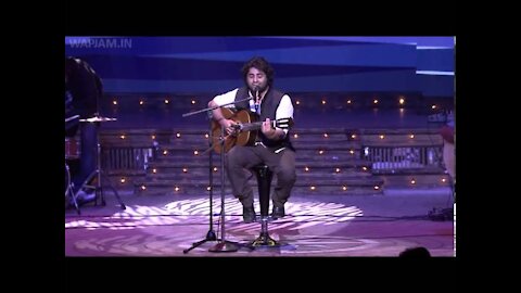 Soulful performance of Arijit Singh in 6th Royal Stag Mirchi Music Awards