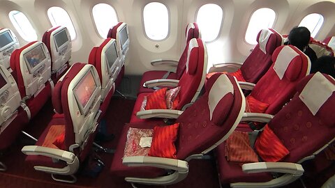 HAINAN Airlines B787-8 ECONOMY class: HU7960 Vancouver to Shenzhen