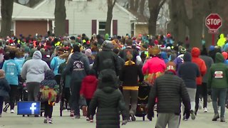 Thousands come out for annual Turkey Trot