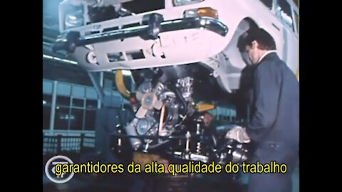 Como eram produzidos carros na União Soviética? Fábrica da AZLK