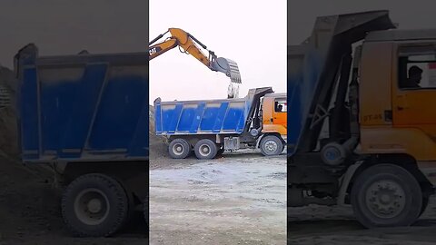 Operating A Cat 320D Excavator.. #amazing #machinery #technology #excavator #catexcavator #shorts