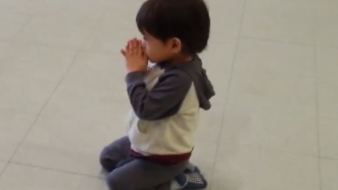 Miricle Boy Get's A Spiritual Connection And Drops On Knees Praying