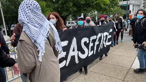 Pro-Hamas Protesters Shout 'Free Palestine' Outside The White House Correspondents' Dinner