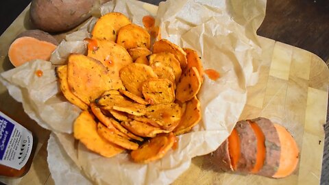 Healthy and Spicy Sweet Potato Chips in the Oven: The Best Way to Make Crisps