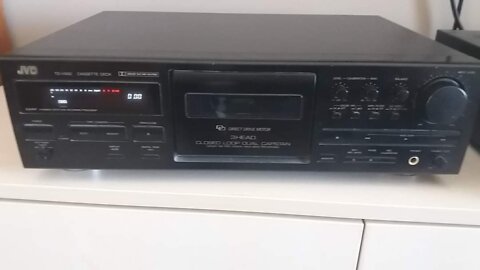 JVC TD-V662 classic cassette player