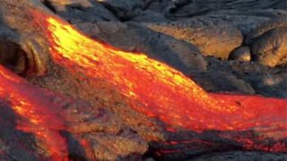 Erupção do vulcão Kilauea cria rio de lava