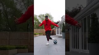 DANCING WITH A FOOTBALL ⚽️✨🤪 | Jeremy Lynch #Shorts