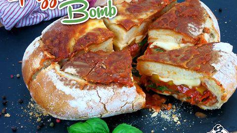 Pizza Bombe