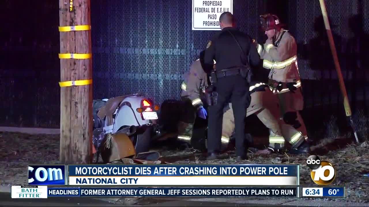 Motorcyclist hits power pole, dies
