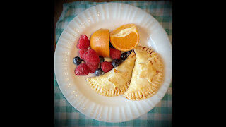 Airfryer Hand Pies- EASY School Lunch!