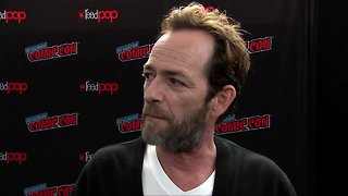 Ask Dr. Nandi: '90210' star Luke Perry hospitalized after reported stroke