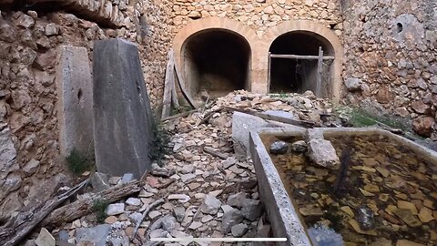 Exploring ancient stone factory