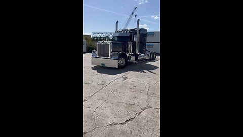 PETERBILT 389