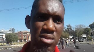 Unpaid municipal workers cause havoc on Rustenburg roads (hez)