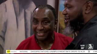 Husker legend Johnny Rodgers battling COVID-19 in ICU