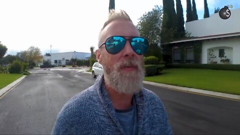 Max Igan & Jeff Berwick "Dodge a Bullet!" ... The Deep State Attacks their Home Town!