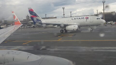 Boeing 737-800 PR-GZS pushback