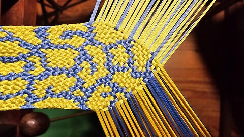 Kumihimo - Takadai Braiding Stream - 152- Gold and Lapis