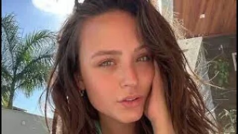 Larissa Manoela Biography/Larissa Manoela Instagram/Lifestyle and Net Worth and success story