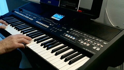 Games that lovers play (James Last) cover by Henry, Yamaha PSR-SX600