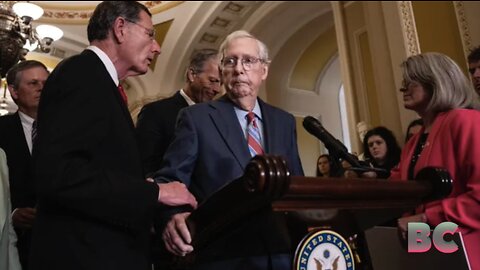 McConnell Health Alarm: Escorted out after freezing during press conference