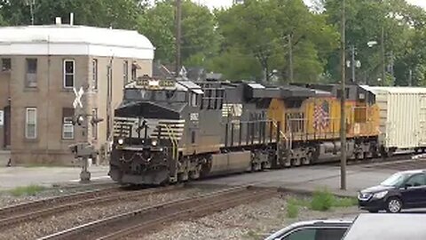 Norfolk Southern 170 Manifest Mixed Freight Train with UP Power from Marion, Ohio August 22, 2022