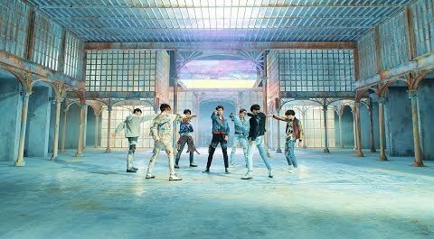 BTS - FAKE LOVE M/V