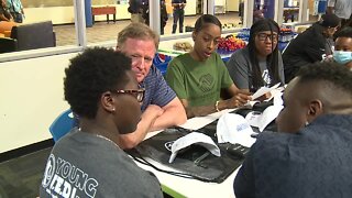 NFL players speak with Las Vegas Boys and Girls Club after $75,000 donation