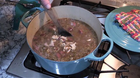 How To Make Turkey and Sausage Gumbo