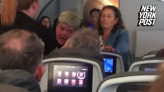 'Passenger from hell' forces flight to turn back after 'going loopy,' banging on cockpit door