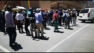 SOUTH AFRICA - Johannesburg - Security employees protest - Luthuli House (Videos) (FmZ)