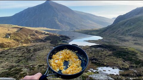 Wild Camping Morning Routine & Cooking Breakfast in the Wild 🍳