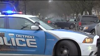 Detroit police investigate 2 separate shootings