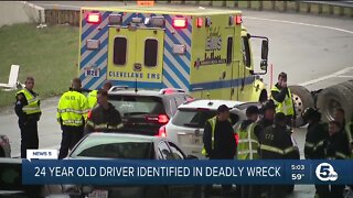 Firefighter dies, trooper injured after being struck on I-71 in Wayne County