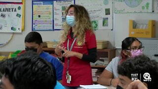 Dual-language program helping students in Palm Beach County