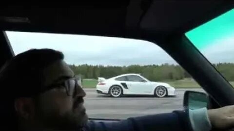 😱 BMW M3 E30 V10 vs Porsche 911 GT2 RS 997 #porsche #911gt2rs #gt2rs #997 #997gt2rs #bmwm3e30