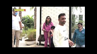 Film Producer Akshay Puri with family reach alibaug for Varun & Natasha&rsquo