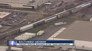 Freight service resumes after train derailment in southwest Detriot