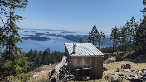 Welcome to my off grid mountain homestead