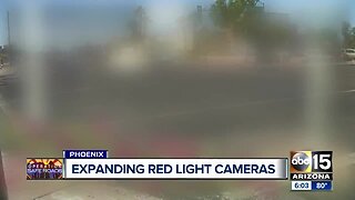 Phoenix police, city working on ways to add more red-light cameras