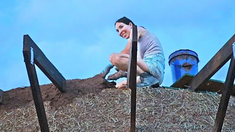 We're Building A Cob Layer On Our Earthbag Dome! Building Off-Grid In The Desert