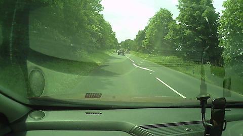 Careless driver nearly wipes out Porsche