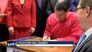 WI governor signs Foxconn incentive package