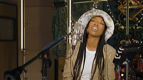 (2022) Brandy "A New Moon" Singing Sessions (Vocals Isolated)