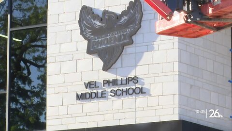 Vel Phillips students and parents get their first look inside the school