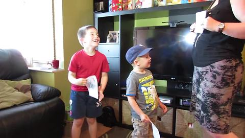 Kids Find Out They're Having Another Sibling, Their Reaction Is Adorable