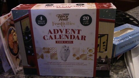 Fancy Feast Cat Advent Calendar Day 1 🎄😻